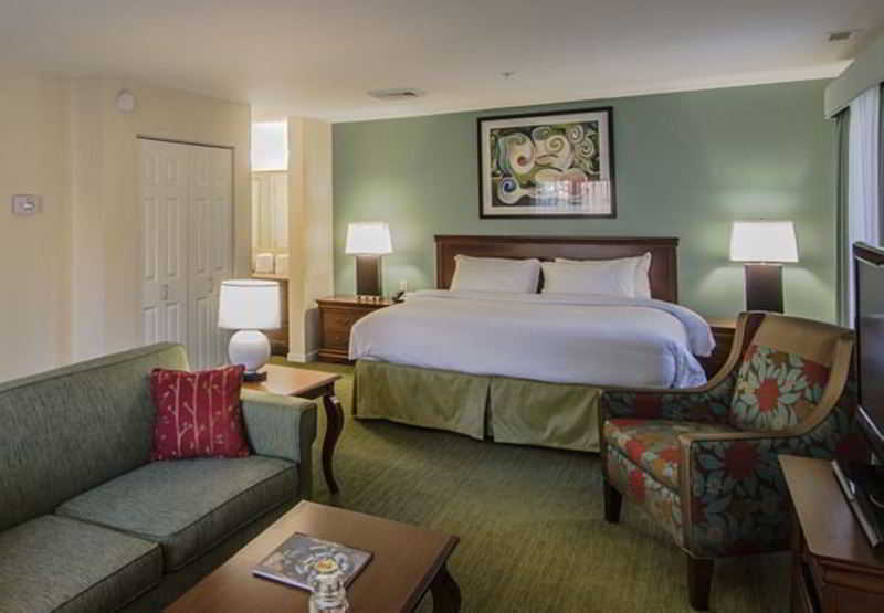 Hotel By Marriott Reston