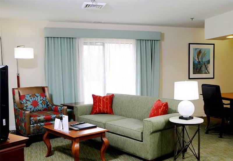 Hotel By Marriott Reston 3*